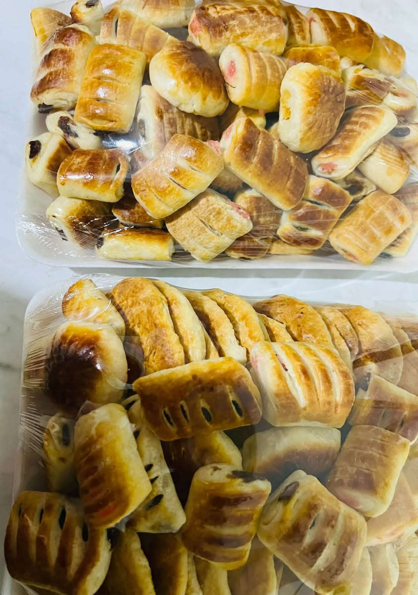 ميني بيتزا ٢٠ قطعة • لحم بعجين ٣٠ قطعة • فطائر/بورك ٣٠ قطعة