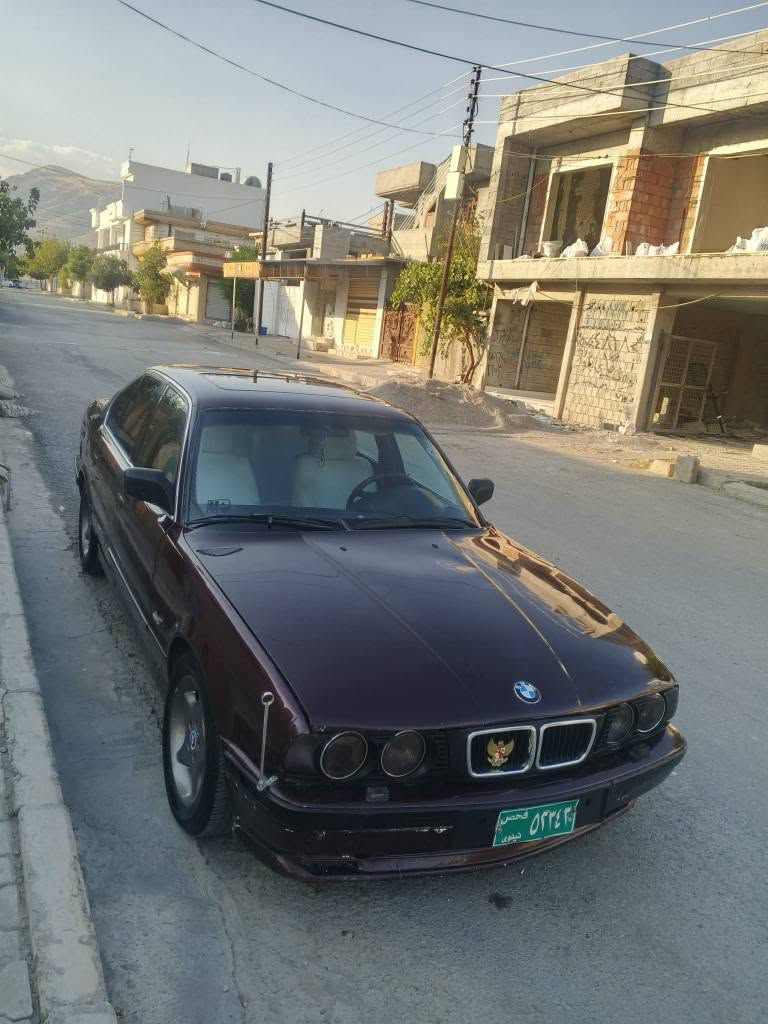 سڵاو خوات لێبت bmw520گێر عادی 
گێرو مەکینە بەشەرت موس و بڕاوە بەشەرت 
کارەباتی هەموو یشی دەکات 
دووچام کارەبایی و سڵاێت .سەیارەکە زۆر جوان ماڵێ دۆستە کۆدی ئاسایش بۆ کڕاوە 
22گەڵاو مەحمەڵە .ژم*********** رانية, السليمانية
