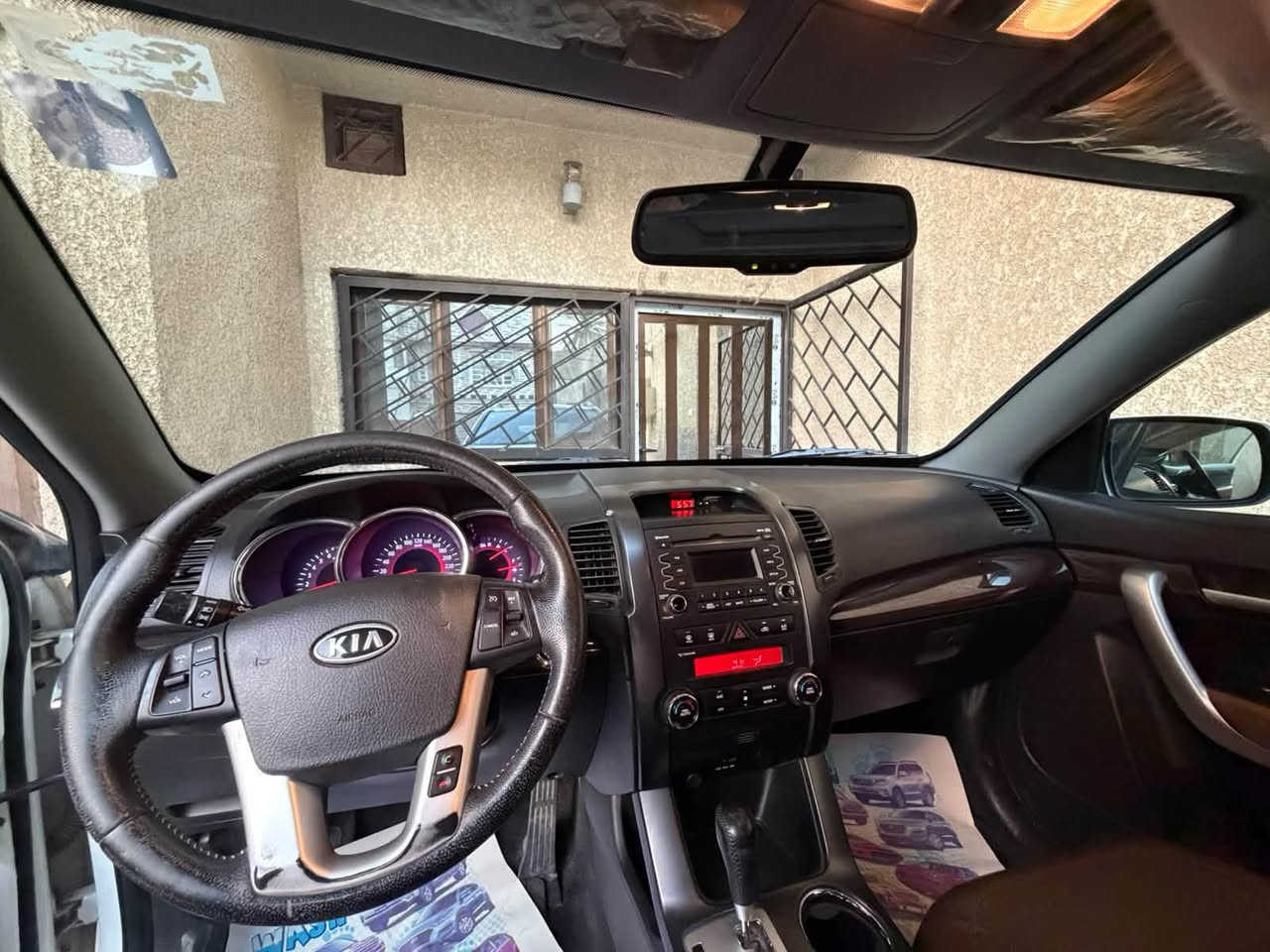 سلام عليكم سورنتو موديل ١٣ فول مكفولة وكل التفاصيل بالصور مبينة السيارة ٦ سلندر ماشية ٦٠ والصور تحكم السعر ١٧٠ بية مجال   ***********

