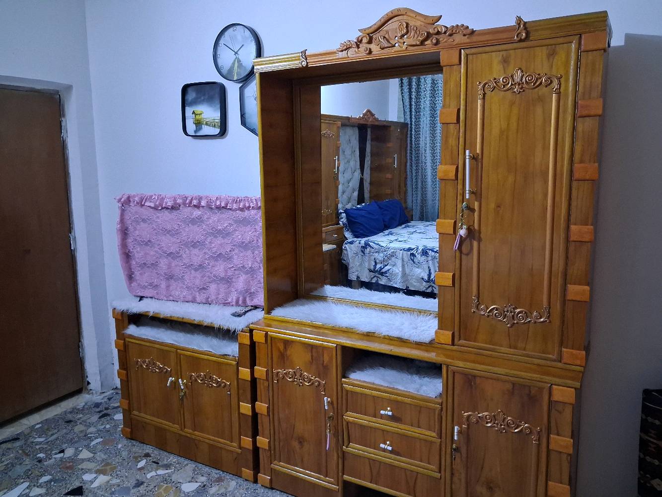 السلام عليكم غرفه عراقيه للبيع مستعمله شهر واحد فقط اخت الجديدة