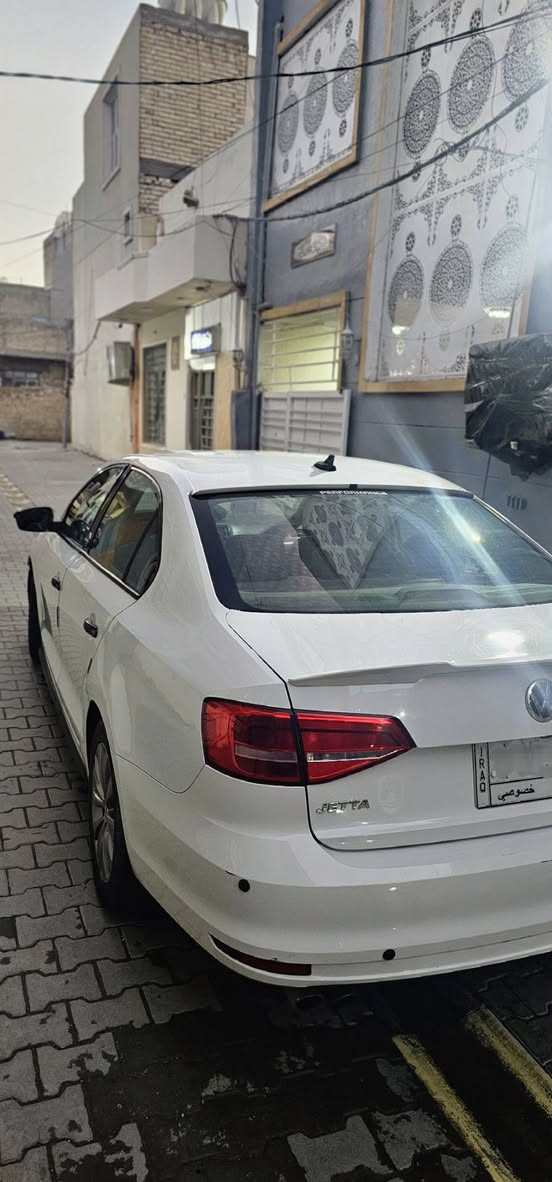 جيتا  2015
1800 تيربو TSI 
رقم بابل مشروع وطني بأسمي
 تحويل اي مكان 
صدر جديد + تايرات جديدة
كير مكينه 
مسوي عليها ادامة كاملة للمحرك 
ماشيه ١٠٨ الف   وقابله للزياده 
السياره  بيها 5 قطع وارد امريكا  ابيع حزام 
تدفئه كشنات +تشغيل بصمه + مواصفات وتحكمات وخزن ميموري؛
بحاجة الى تبريد 
السعر ٧٥$
رقم التلفون (***********)  واتساب موجود
مكاني بغداد

نص مكتوب في الصور:
- انتقال AutoAuctionHistory 3VWD17AJXFM287901 2015 VOLKSWAGEN JETTA SE قد تكون الصور محمية بموجب حقوق النشر، مزيد من المعلومات
