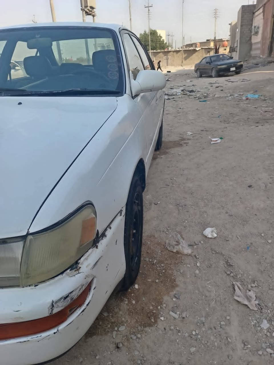 كورلا مديل91 نظيفة مابيها ضربه بس دحكات بسيطة. تخم تواير دسكات جدد دواخل نظيفة. حداديه جديدة. سيارة كاملة مكملة فقط عوزها تبريد راعيها موجود مكاني البصرة الزبير سعرها 45 محرك وكير مكفولات ومكفوله كل الأصوليات ماعليها غرامه. رقمي ***********
