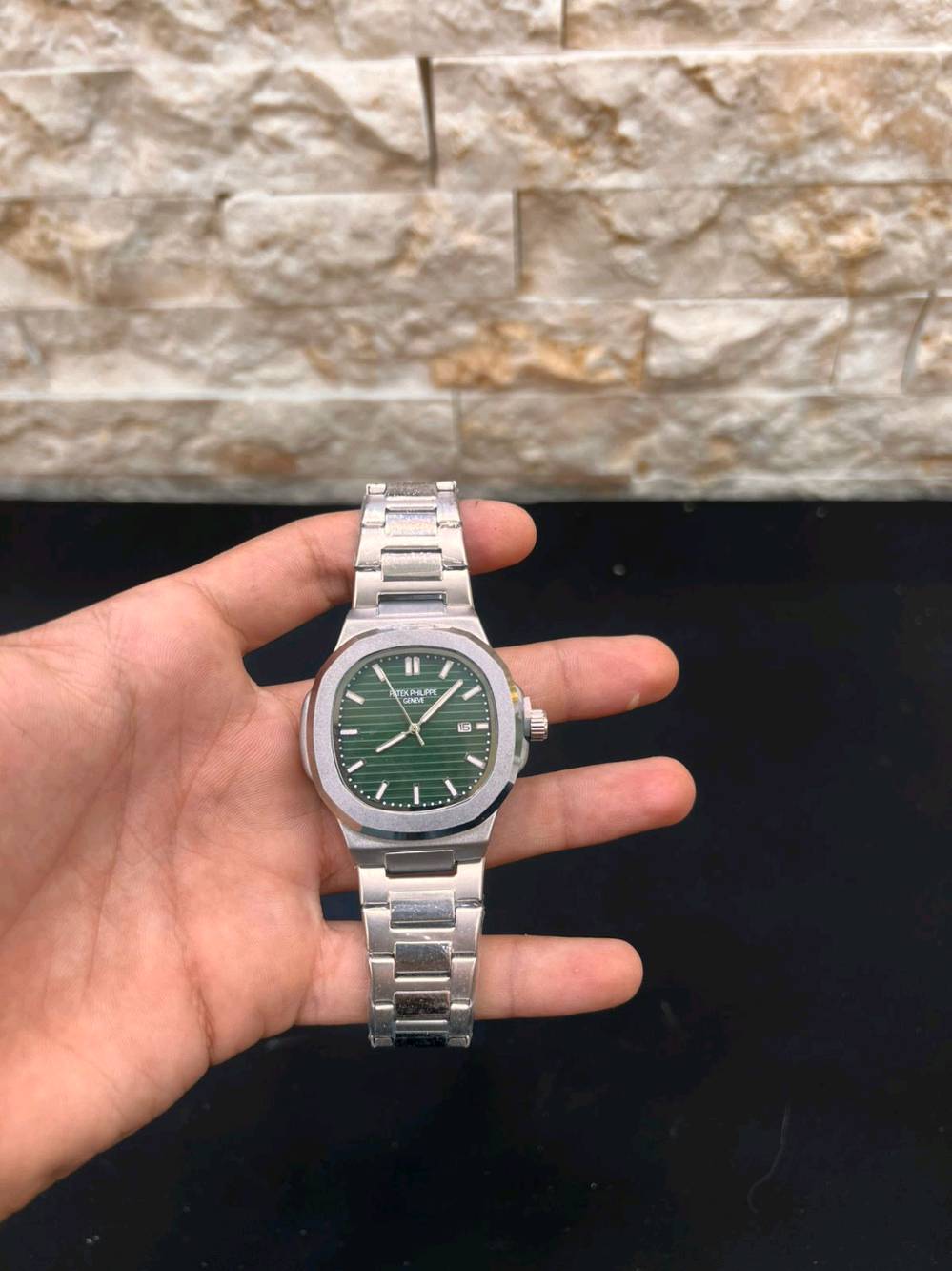 ⌚✨ أناقة الوقت تبدأ من هنا ✨⌚

🔥 ساعات راقية بتصاميم عصرية وفخمة
💎 جودة وأناقة تليق بكل مناسبة
🎁 اختيار مثالي إلك أو هدية لشخص تحبه

📦 توصيل لجميع أنحاء العراق 🇮🇶
💰 أسعار مناسبة ومنافسة
📲 للطلب والاستفسار واتساب: ***********

✨ لا تخلي الوقت يمشي بدون أناقة…
⌚ اختار ساعتك وخلي حضورك يحچي عنك 🖤

━━━━━━━━━━━━
👑 الجود لبيع الساعات
⌚ وقتك… يستاهل الفخامة ✨