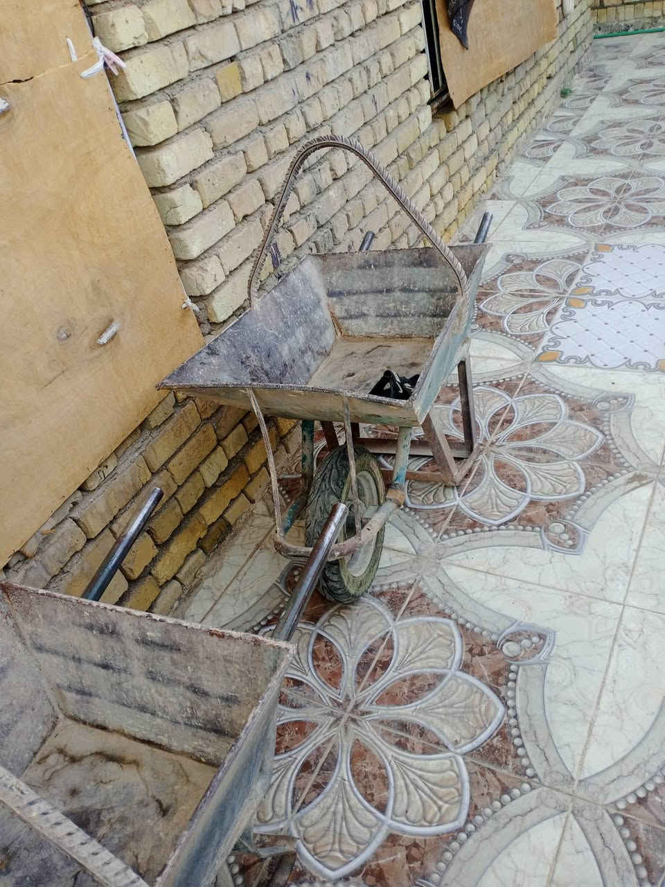 سلام عليكم الغوالي ونج ايطالي للبيع الشراي يتصل بلخدمه مكاني واسط العزيزيه ***********
