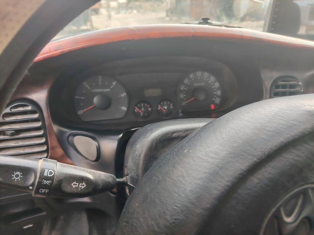 ليبرو  نضيف نضيف و جاهز
محرك مسكر الابيض المرغوب 
وكير اوتوماتيك السياره 
جاهزه صدر تخم تاير تبريد 
رقم انكليزي باسمي تحويل 
مباشر 
العنوان سامراء 
***********
 السعر 70
 ملاحظة السياره قليل جدا اكو بنضافتها
