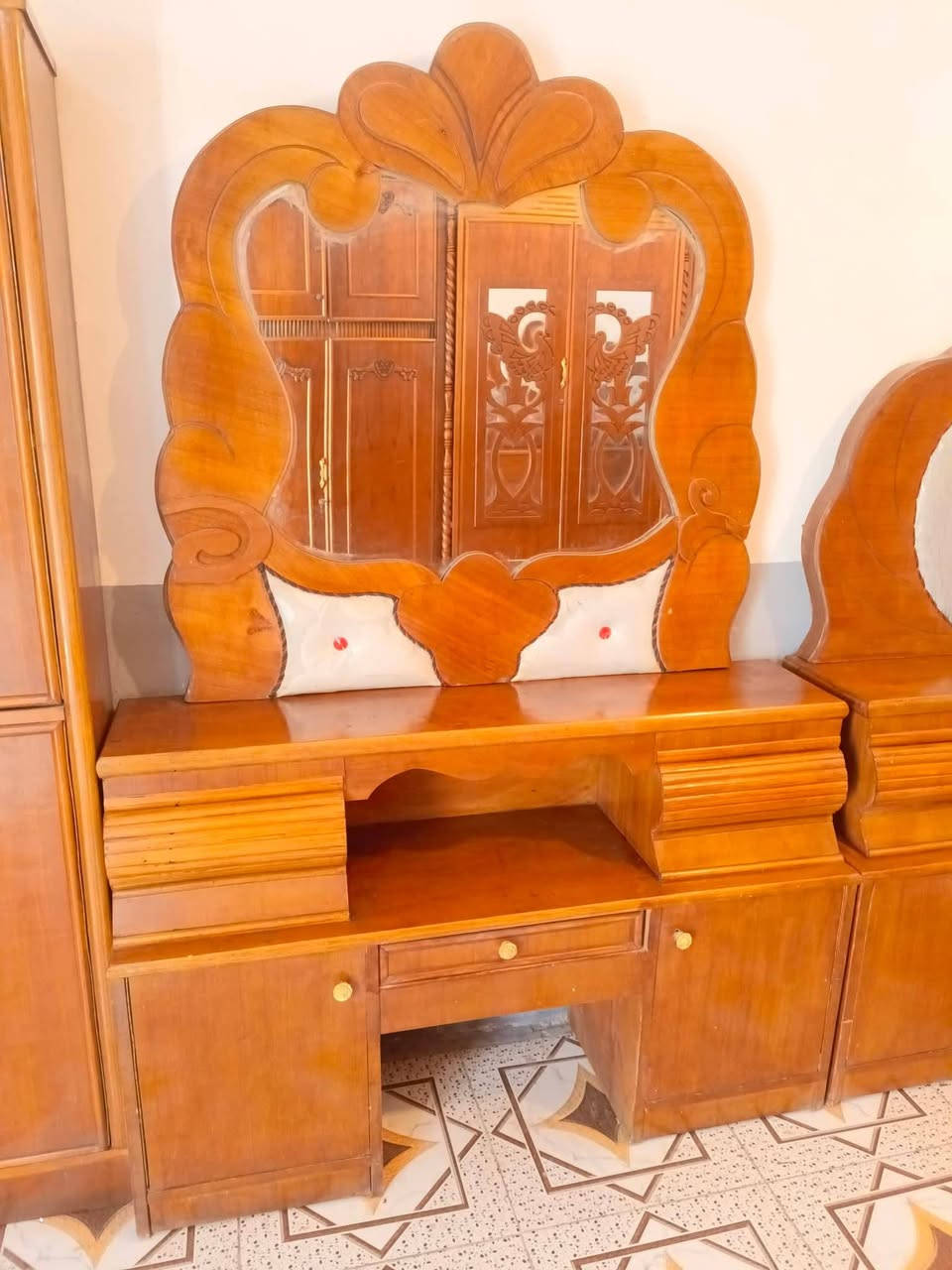 جربايه وميز وزاويه  كل ضرر مابيهن  شرط 

مكان قضاء القاسم ع لرقم ***********
