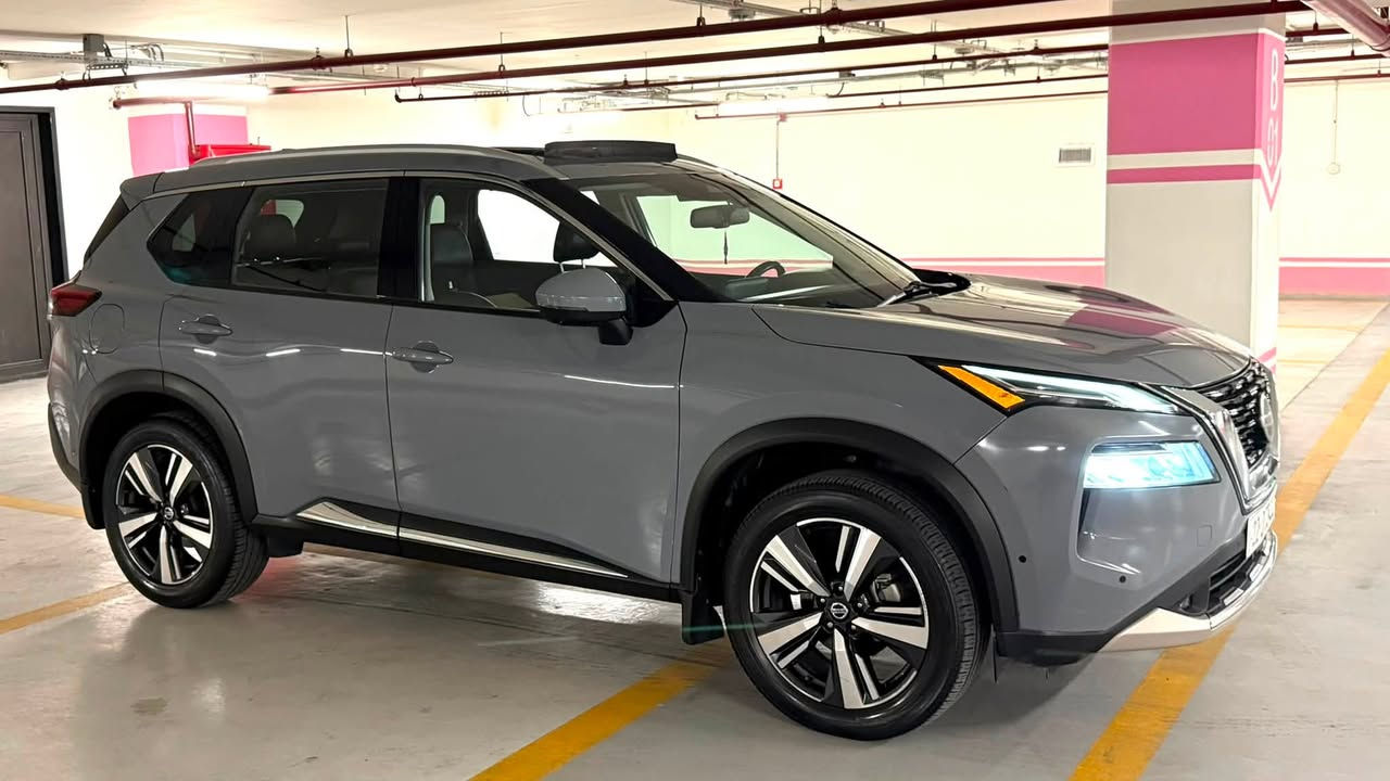 نيسان روك موديل  ٢٠٢١
مكينه ٤ سلندر 
مواصفات فول platinum AWD
سيارة بدون صبغ 
مكان سيارة أربيل 
*********** واتساب
