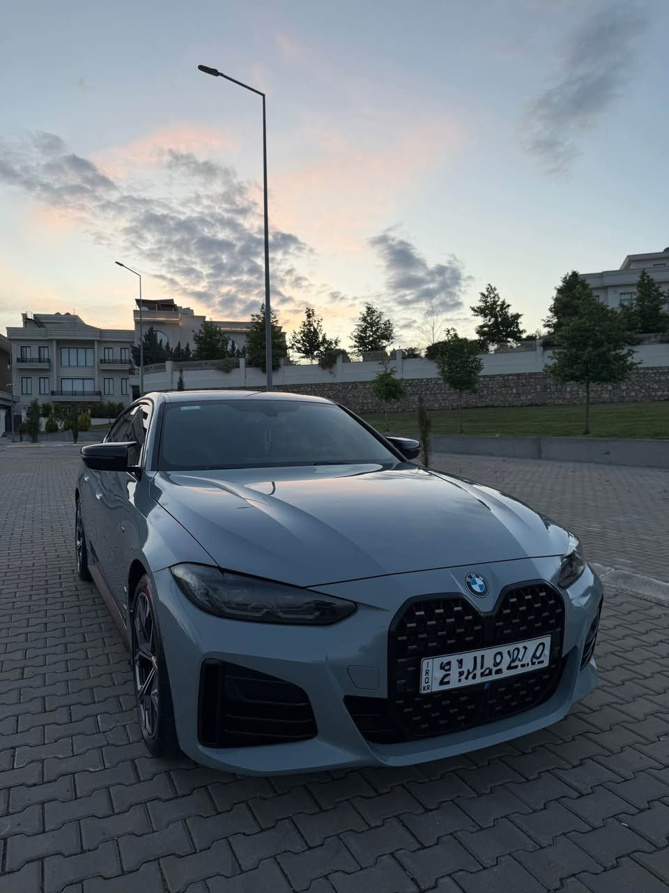 Bmw 4 series 430i 
سياره خليجيه وكالة العروش 

لون سمنتي 
داخل احمر 
وياله ١٩ alloy 
السياره shadow line package 
(كلوبات معتمه عطر اسود)
داتا شوو HUD
٤ ابواب بصمه 
تشغيل عن بعد
صندوق كهريائي - تنفتح عن طريقه الرجل 
٤ مودات قياده
 ECO -COMFORT - SPORT -SPORT PLUS

السياره جديده مبي اي ملاحضه 
السياره رقم دهوك 
سعر السياره (43,000$)بي مجال بسيط 

للاستفسار***********
رجأ المو مشتري ليخابر دهوك, العراق
