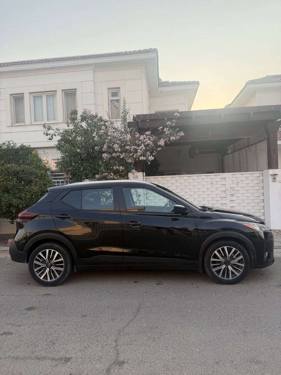 NISSAN KICKS 2024 SV

نیسان کیکس مۆدیل ٢٠٢٤  SV, سەیارەکە یەک دەستە و ساڵێکە پێمانە و زۆر پاک و بێ عەیبە،(32) هەزار مایل ڕۆشتوە گێڕو مەکینەو کارەبای بەشەرت.
مواسفات…
شاشە گەورە
شەغال 
راداری 360
ئۆتۆ ستوپ پێشەوە و دواوە 
کامێرای دواوە 
ئاوێنە رادار
برێک بەصمە
ئۆتۆ هۆڵد
تحدید سورعە
سوکان ڤۆلیۆم
گیچ ئەلیکترۆنی
سەیارەکە ۲ پارچەی پشتەوەی هەیە، چەمەلەغی پشتوە بۆیاغەو قەپاغ سندوقیش گۆراوە. پێشی کەپسە و هیچ ئێرباگێک نەقیوە. 
سەیارەکە هی ماڵی خۆمە زۆر جوان و تازە ماوەتەوە بە ناوی خۆمەوەیە مەسروفی تیا نییە.
ناونیشان : هەولێر
سعر : 139 $ 
 Whatsapp: *********** أربيل, العراق

