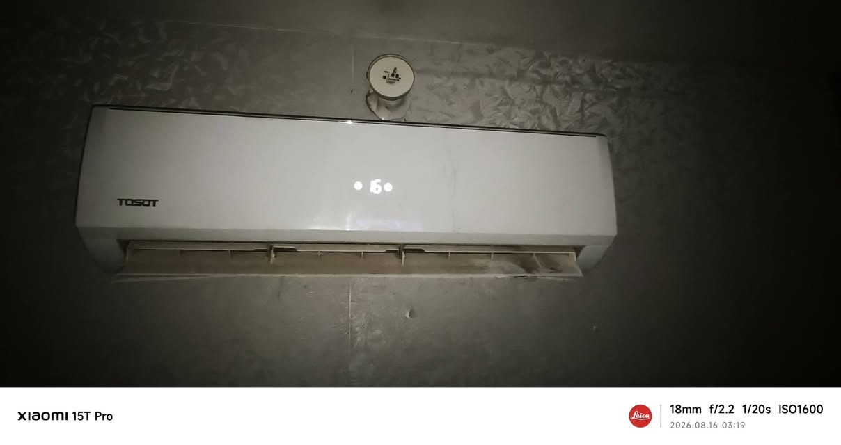 سلام عليكم سبلت توسوت 2 طن شغال علي الفحص اصلي سعر ٣٢٥ قطعه الداخليه جديده بعدهي زركه ***********
