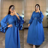 شلعة ملابس نسائية 46 قطعة للبيع سعر القطعة 8 الالف 07727905563