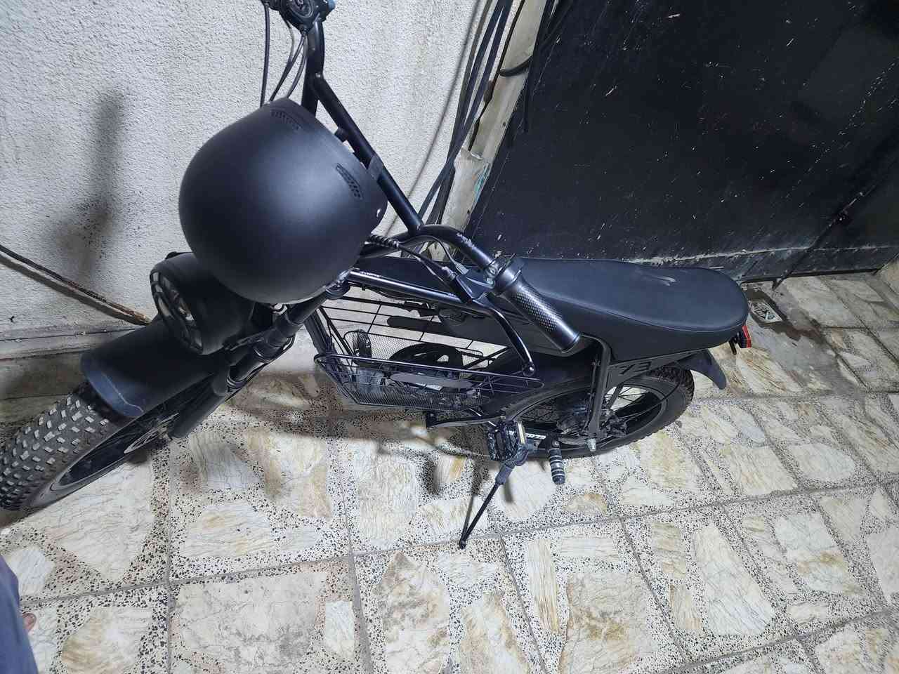 سلام عليكم بيع دراجه شحن باسكل
موقع بغداد سبع ابكار مقابيل مركز اصليخ 
هاتف ***********
          ***********
