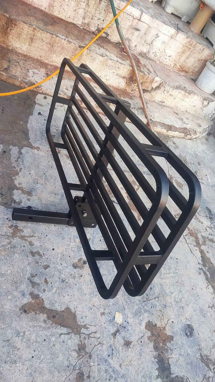 سلة خلفية • نيسان بافندر • حجم جيب