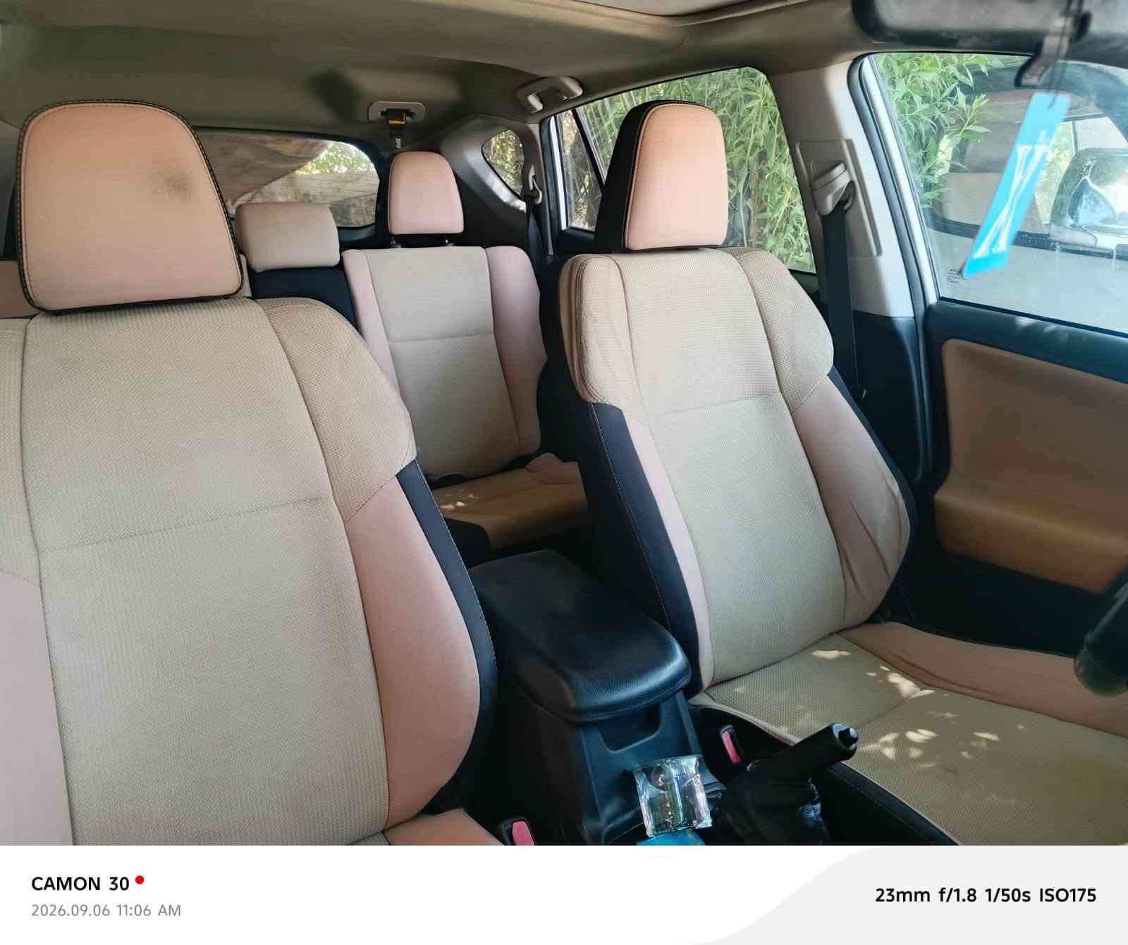 السلام عليكم للبيع تيوتا راف فور RAV 4
موديل 2018 مواصفات XLE يعني لمتدد 
حادث مال امريكا جاملغ جه السايق والبنيد 
رقم اربيل سنويه مجدده
وبل عراق صار بيها جاملغين الخلفيات صبغ بدون
اي دواخل ودعاميات مصبوغات ثنينهن السياره عليها تخم 
تاير جديد السياره جاهزه تراي وين ميعجبك اكفلك السياره من 
اللغود والشواصي والدواخل 
 غير متواجد عل فيس اتصال فقط 
***********
السعر 140 وبيها مجال شي قليل 
العنوان بغداد الأمين
