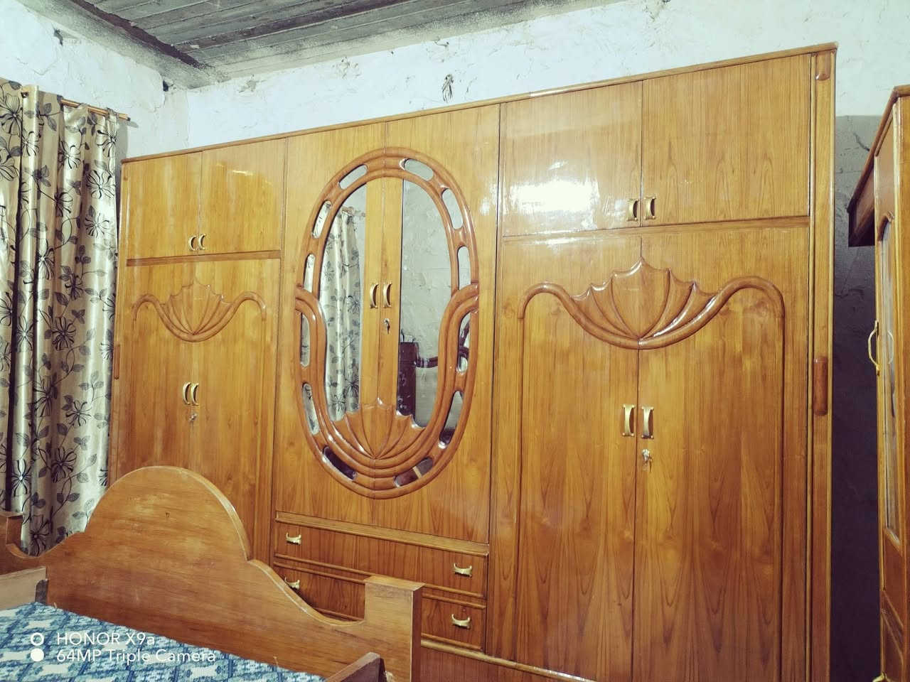 غرفه صاج داخل وخارج تسكام المكان حله شارع 80  ***********
