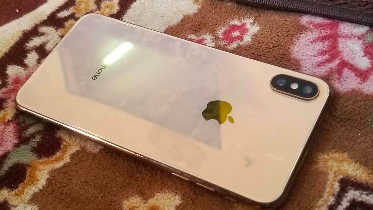 ايفون اكس اس ماكس • ذاكرة ٦٤ • بطارية ٧٤