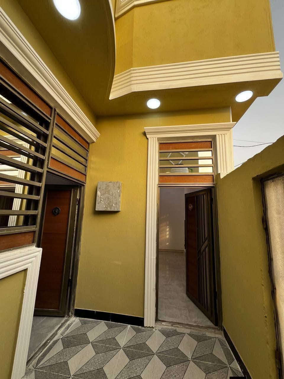 دار سكن في البهادريه
#المساحة :: 110م
طابو زراعي عراقي نموذج 25🌹🌹0772553474
البناء حديث مع خارطة مميزة 
#يحتوي :: طارمة صحيات خارجية 
استقبال مطبخ صالة غرفتين منام
صحيات داخلية درج 
البصرة - ابي الخصيب - البهادرية 
#السعر :: 65 مليون قابل للتفاوض 
#للأستفسار :: ***********
