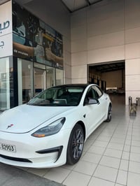تسلا مودل 3 تك ماطور موديل 2023 ماشيه 60,000km السياره اونلاين وعربيه ...