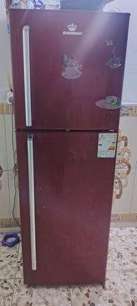 ثلاجه مستعمله قليل السعر 350  العنوان حي العلام 07819840992