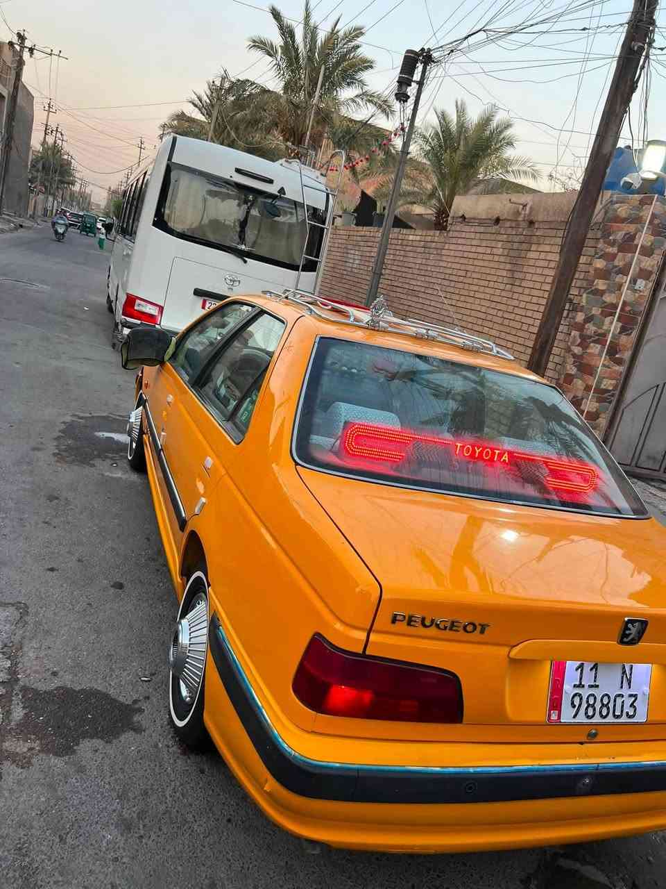 للبيع بيجو بارس موديل 20للبيع سياره جاهزه ميكانيك وتبريد مال جناي هيه وغراضهه الشراي يتصل مكاني بغداد مدينه الصدر ***********
