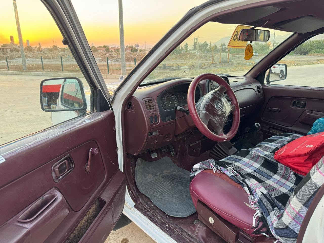 نيسان ٢٠٠٦ياباني
گيرو مه كينه و اكسلي به شه رت توندو توله بي مه سره فه تايه ي خاوينن ناوسوره سه نه وي به سه رچووه ژينگه ي پيشوي دراوه جي جي سبوغي هه يه به شه رتي وه رنه گه رابي پيشي لاي سه كني ده عمي. هه يه سانصي كه ميك هه يه تي

شوين چوارقورنه 
سعرى ٧٤گه لا كه ميك مجال 
***********
*********** رانية, السليمانية
