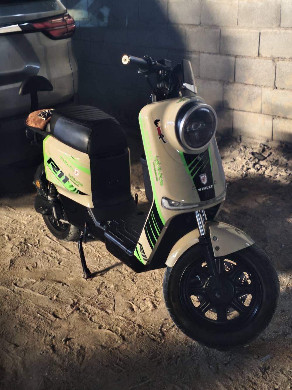 R11 • ٥٥كم • ٥ بطاريات ٦٤فولت