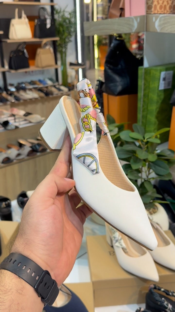 جديد دار الاميرات

كعب مربع ٧ سم 👠✨
ارتفاع مرتب وراحة تخلي طلّتج أحلى وأفخم 🤍
-37-38-39-40-41
‎الاستفسار دايركت 
واتساب ***********
توصيل 5 كل المحافضات😍
‎ بغداد العامريه_شارع العمل الشعبي_عمارة المصطفى📍
