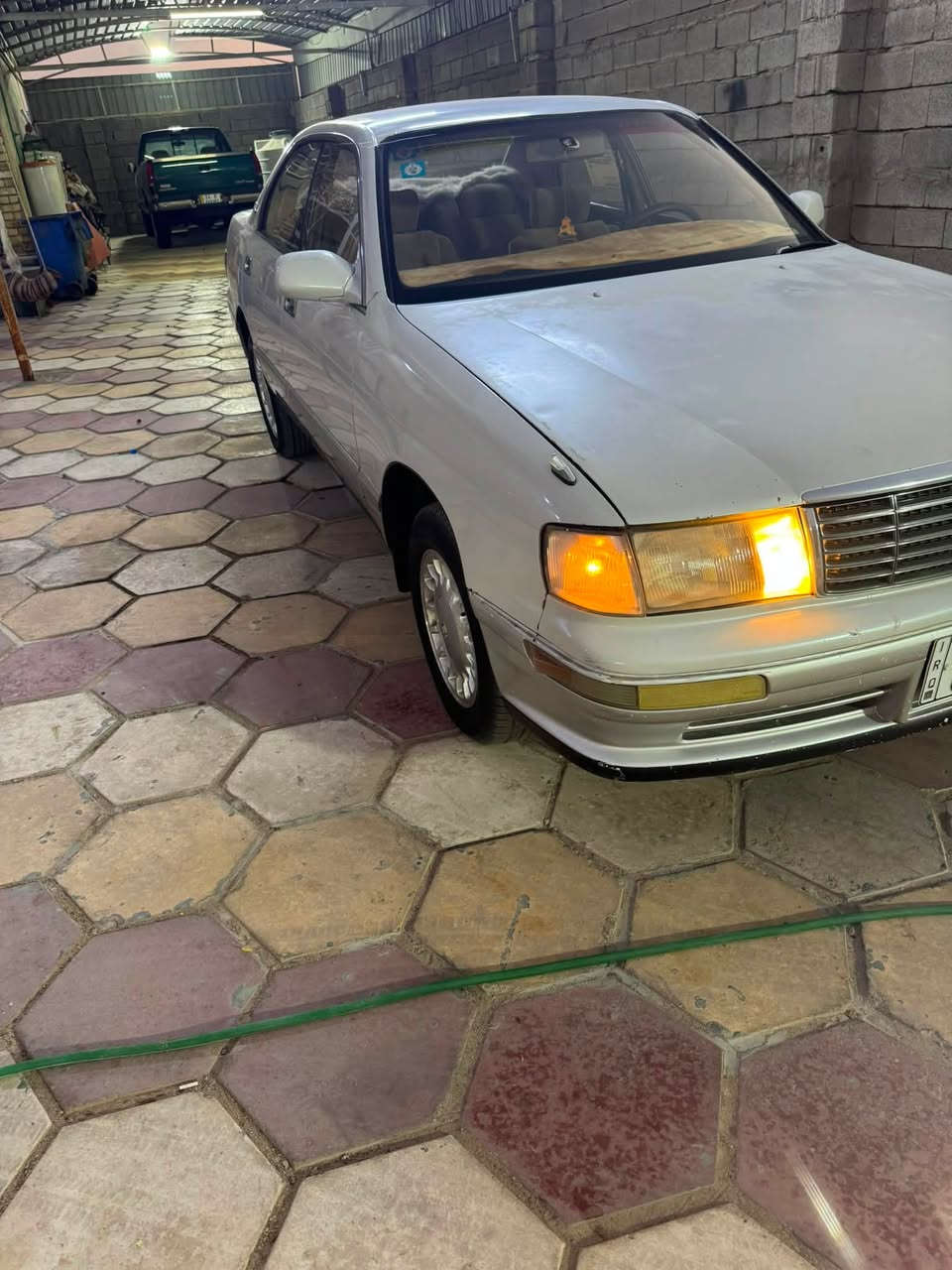 السلام عليكم
كراون. بطه موديل 1994. رقم انكليزي بصرة.  السنويه لغايه. 2029 تحويل ثاني يوم 

مكفولة من الكص والضربه والنقل الجثه. والصبغ.  والعيب الشرعي. والاصوليات.  السيارة. ع البلاد.  

المحرك. 2 ونص. جديد. الكير.   الحداده جديده طخم تاير جديد. الكهربائيات شغاله. السيارة حلوه. وجديده. مال جناي.  

السعر. 58. 
العنوان البصرة. 
الموبايل. ***********.
