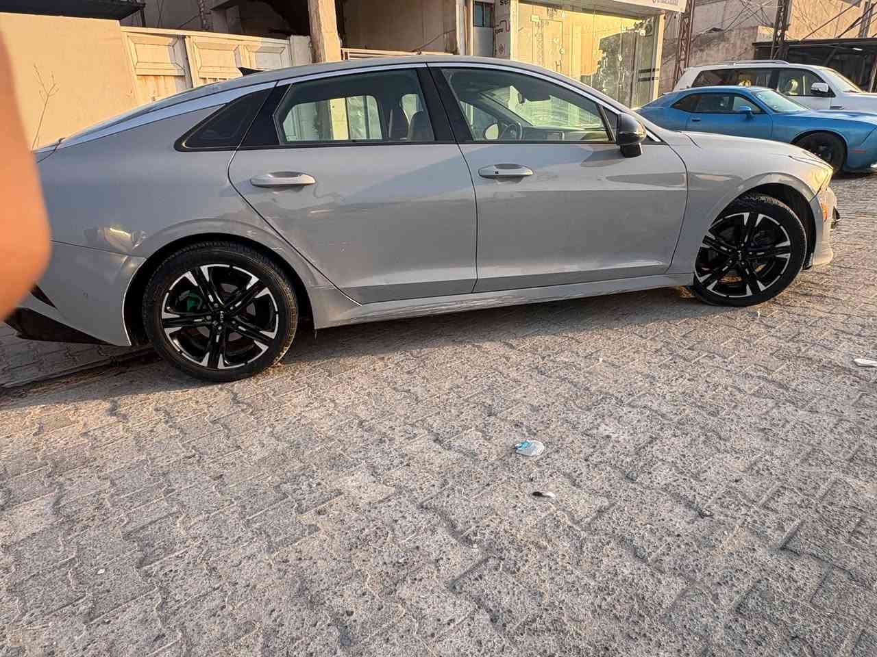 كي فايف جي تي لاين 2022 
سياره فول مواصفات بانوراما رادارات مودات قياده سياره معروف كلشي بيها 
حادثها جاملغ خلفي أيسر وجنطه وبيها ضربه بسيطه بخشم البنيد 
سعره 160 وبيها مجال 
رقمي *********** بي واتساب
