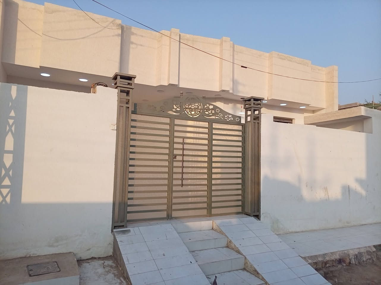 فول مواصفات • ٢٥٠م • قلعة صالح