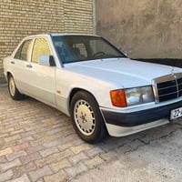 مرسيدس ١٩٠ • ١٩٩٠ • اسود