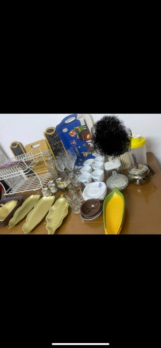 السلام عليكم اغراض للبيع شلع  الاسعار مذكورة
المكان بغداد صليخ لا يوجد توصيل 
للاستفسار خاص او على الرقم ***********
-الطباخ غاز فوك وجوه ناره قوية جديد ما مستخدم قليل ماخذينه ٤٠٠ سعره ٢٠٠ 
1- شلع سلة العاب كلهم ع ٨ الاف 
2- ⁠بايسكل مال اطفال سعر ١٠
3- ⁠كرسي مال اطفال السعر ١٠
4- ⁠مرجوحة هم مثل بالصورة يرادلها بس تثبيت سعر ١٥
5- ⁠جرارات سعرهم ٢٠ قفل 
6- ⁠اغراض المطبخ كلهم شلعة ١٥ 
7- ⁠لعبة عربانة جديدة ما مستخدمة سعرها ٥ 
8- ⁠مصفف شعر سعره  ١٠ جديد
9- ⁠حجلة  ماخذينها ٤٠ نوع الثكيل ماركة. سعرها ٢٠ قفل
10- ⁠مصب القهوة نحاس الاصلي ماخذينه ٣٥  ما مسخدم سعره ١٥ قفل
11- ⁠وهذن الالعاب دببة ارنب ودب  وبزونة وجلب  كلهم شلع ١٣ اذا واحد  ب٣ الاف
