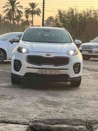سيارة موديل 2019 خليجي محرك 2000 الابواب بصمه والمرايات شفط   ما بيها ...
