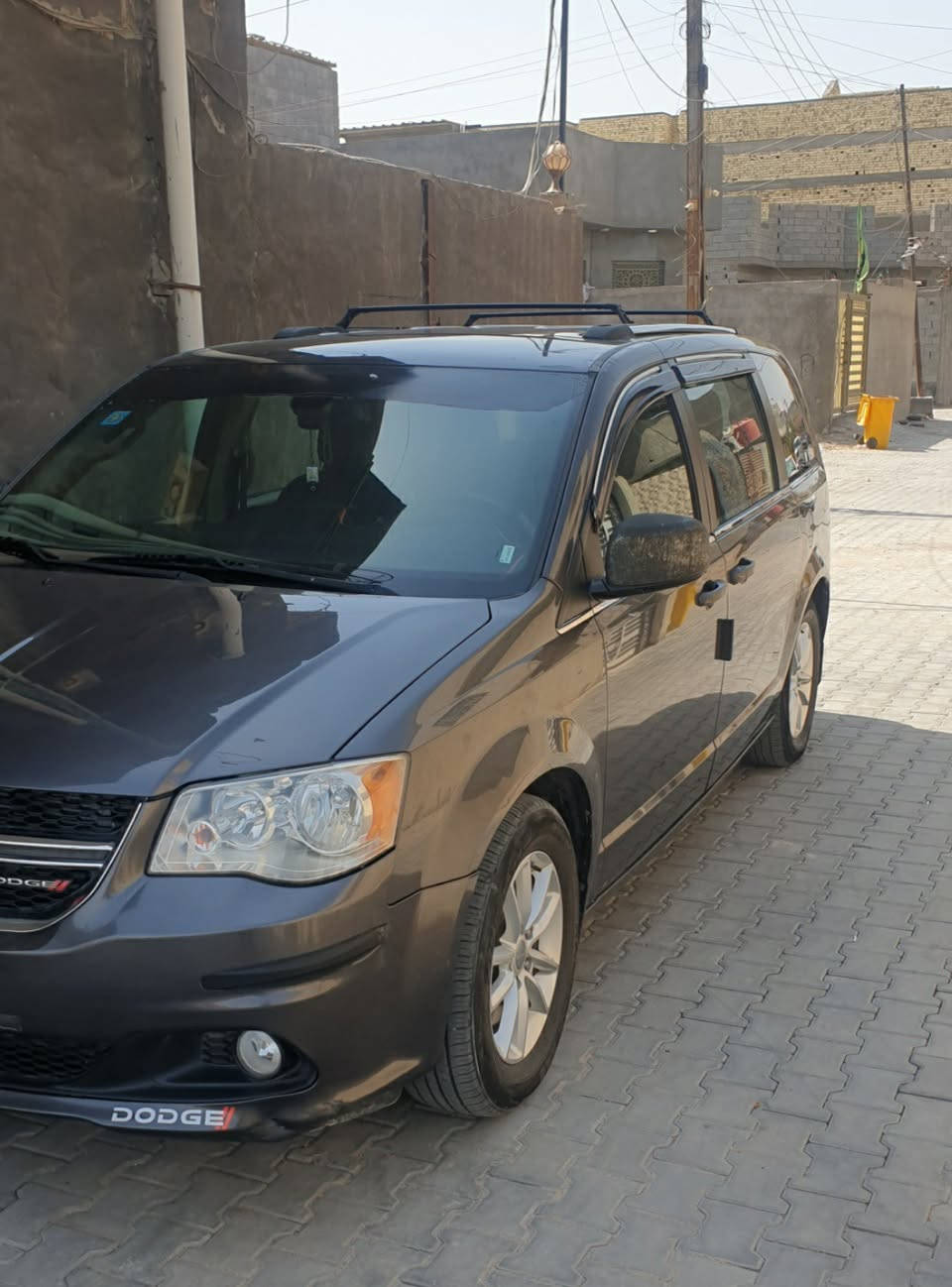 دودج كرفان 2019 رقم بغداد بأسمي مشروع وطني البجم كبس ضربتها بالصندوق الخلفي  ماشية 73000 سيارة جاهزة من كلشي السعر 180 بيها مجال ،موجودة بالبصرة الرقم ***********
