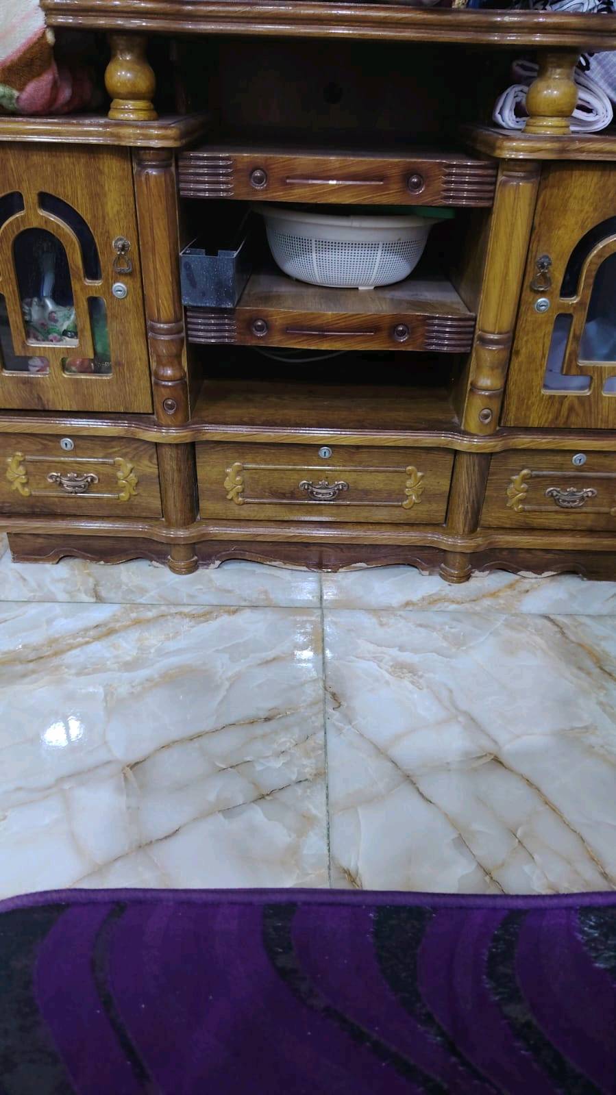 طبلات عدد٤وحده كبيره و٣ طلابت تقديم وميز ابلازمه للبيع اريدهم كلهم اب٧٥