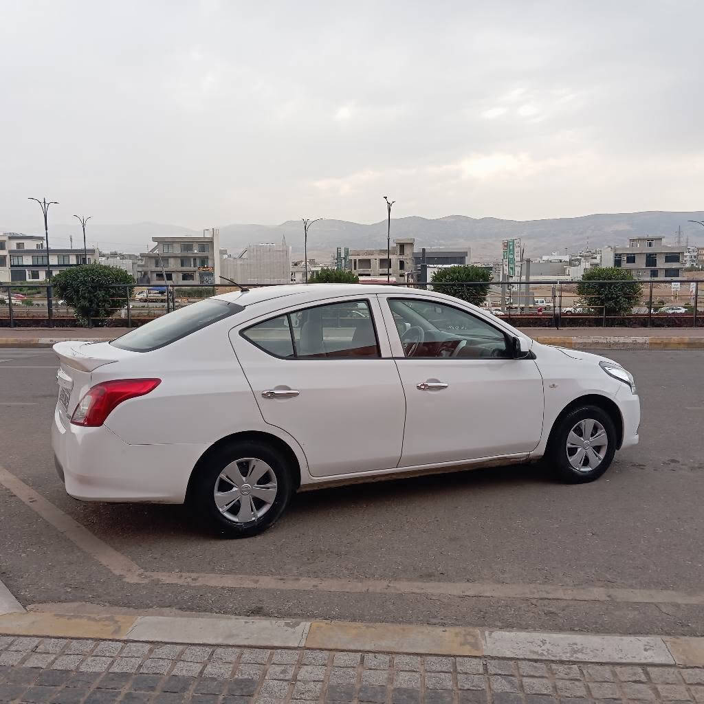 نيسان • ٢٠١٥ • اوتوماتيك