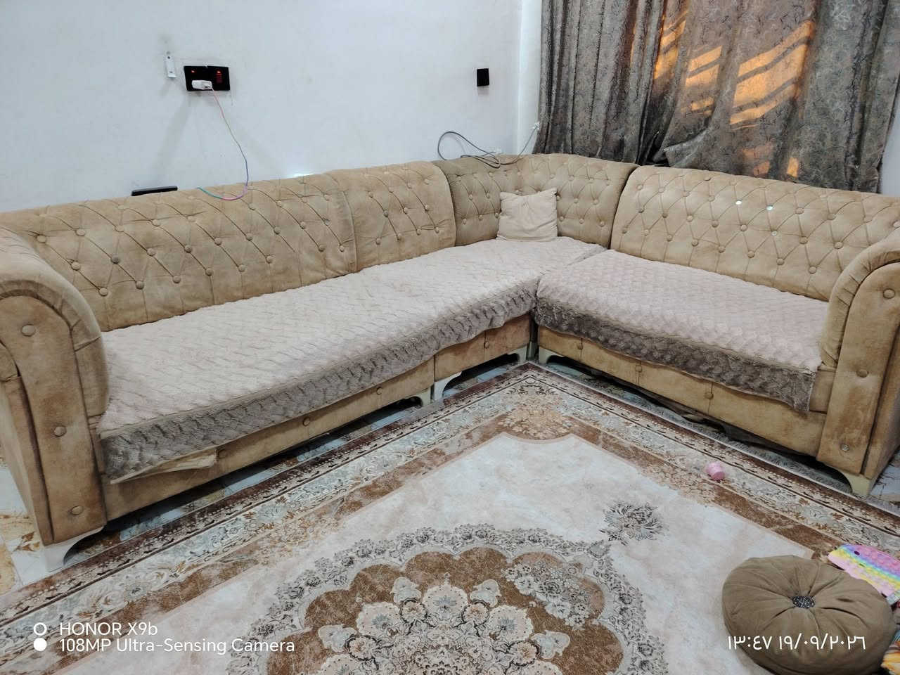 ديوان للبيع ١٠٠ ومبرده ستخدام موسم واحد ٥٠ ودوشك جربايه ٢٠ مكاني غزاليه لتواصل واتس ***********

نص مكتوب في الصور:
- HONOR X9b 108MP Ultra-Sensing Camera 14:46 19/09/2026
- HONOR X9b 108MP Ultra-Sensing Camera 13:47 19/09/2026