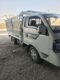 سياره كيه قرده البيع مديل واحد وعشرين سياره جاهزه بيه بس صبق بل باب ما...