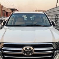 لاندكروز موديل 2016 بريم السياره بيه ضريه بالجاملغ الخلفي الايسر وبيه ...