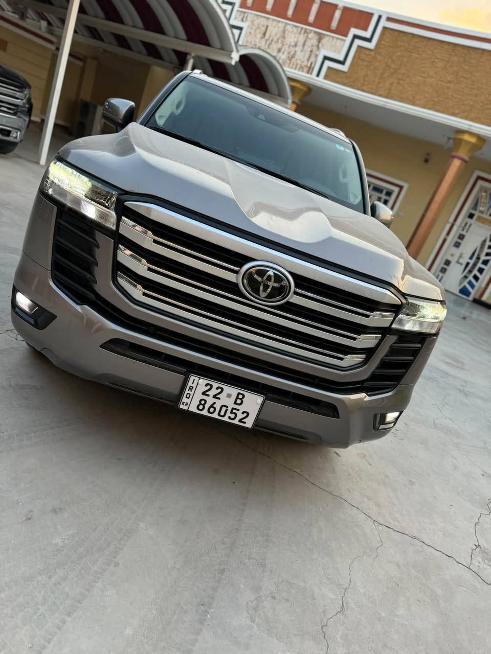السلام عليكم 
لاندكروز GXR saz
مديل 2023
السياره خليجية كفالة عامة من الشخط 
السيارة ديزل يعني كاز 
فرل موصفات مواصفات لكزز
المسافة المقطوعة 50.000 كم
السيارة بحالة الوكالة استخدام شخصي
رقم الهاتف ***********
السعر 75.000$ يعني 7 دفاتر و50 ورقه وبيها مجال بسيط للشراي
