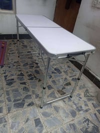 ميز قابل للطي • بغداد بلديات الصحفيين