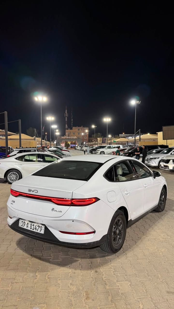 🚘 للبيع | BYD Qin Plus 2025 | بي واي دي كين بلس 2025
سيارة نظيفة جداً، استخدام خفيف، جاهزة للاستخدام ولا تحتاج أي مصروف.

المواصفات:
✅ الموديل: 2025
✅ بدون أي قطعة صبغ
✅ محرك اقتصادي مع نظام هايبرد (PHEV)
✅ شاشة وسطية كبيرة
✅ كاميرا خلفية وحساسات
✅ تشغيل بصمة (Smart Key)
✅ مثبت سرعة
✅ إضاءة LED أمامية وخلفية
✅ شاشة عدادات رقمية
✅ تكييف ممتاز واستهلاك وقود اقتصادي جداً.

ملاحظة مهمة:

 • ضرر سابق بالحوض الخلفي وتم سحبه باحتراف.
 • تم استبدال الدعامية الخلفية فقط، والقطع راجعة وكالة.
 • عدا ذلك السيارة بدون أي قطعة صبغ.

💰 السعر: 18,250,000 دينار عراقي

📍 الموقع: كربلاء – حي التعاون
***********
