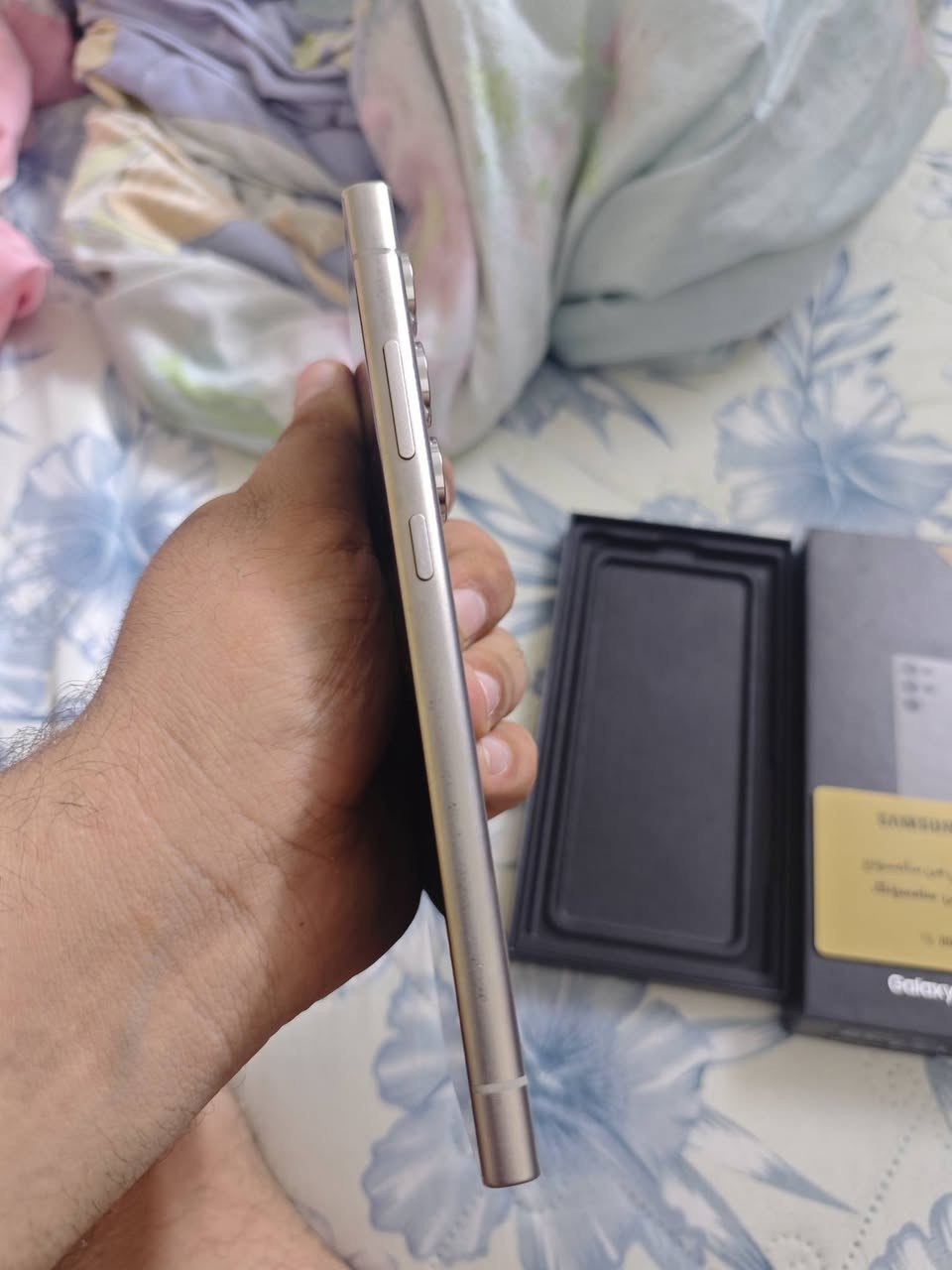 S24 Ultra 256 شرق اوسط عين الفهد
جهاز سامسونج S24 Ultra شرق اوسط عين الفهد

ذاكرة 256

الجهاز نظيف ومكفول من كلشي ما داخل اي صيانة

مبينة النظافة من الصور

ملحقاتة الكارتونة فقط

رايدة ب950 الف

مكاني بغداد الدورة
متواجد خاص او رقمي
***********
