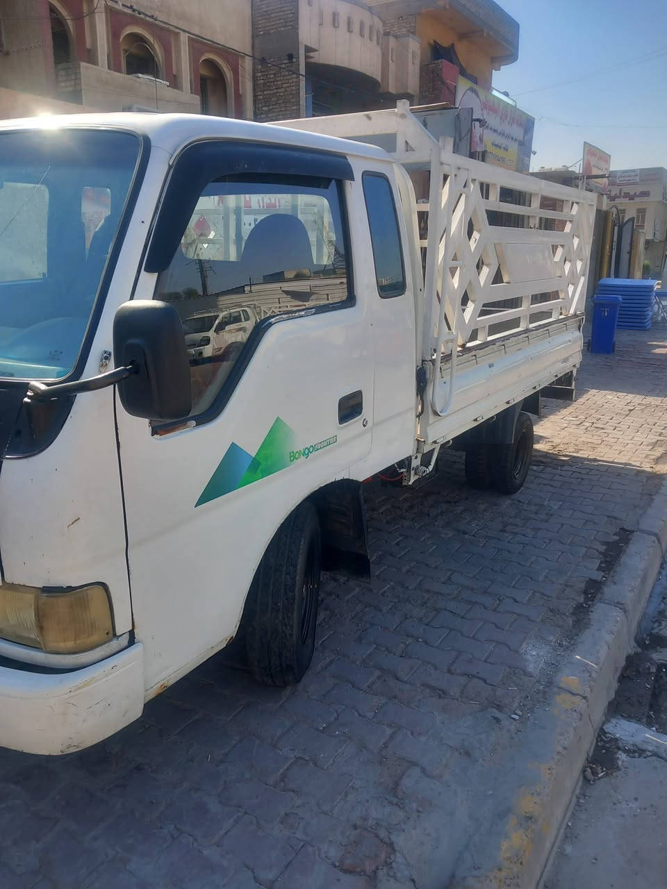السلام عليكم البيع فنتيره موديل ١٩٩٩ مكينه شواصي مكفولات رقم الشاصي واضح بيهه هزه ل ٢٠٢٧ صدر جديد تايرات جديد ميزانيه وبلنص وباتري جديد جامه أماميه جديده رقم ديالى مشروع وطني بسمي تحويل مباشر العنوان بغداد مدينه الصدر رقم الهاتف ***********
