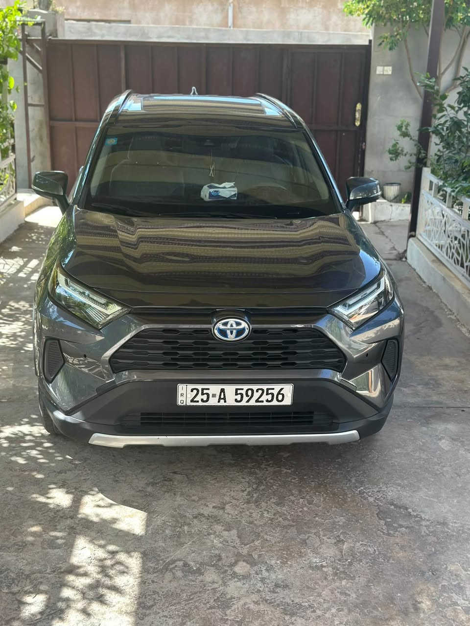 السلام عليكم  Toyota RAV4 2022 XLE هايبرد صور الحادث بل منشور بونيد بلادي مبدل السعر حسب المرهم ترهم مقدمه و قسط و ترهم نقد الشراي يتصل ***********
