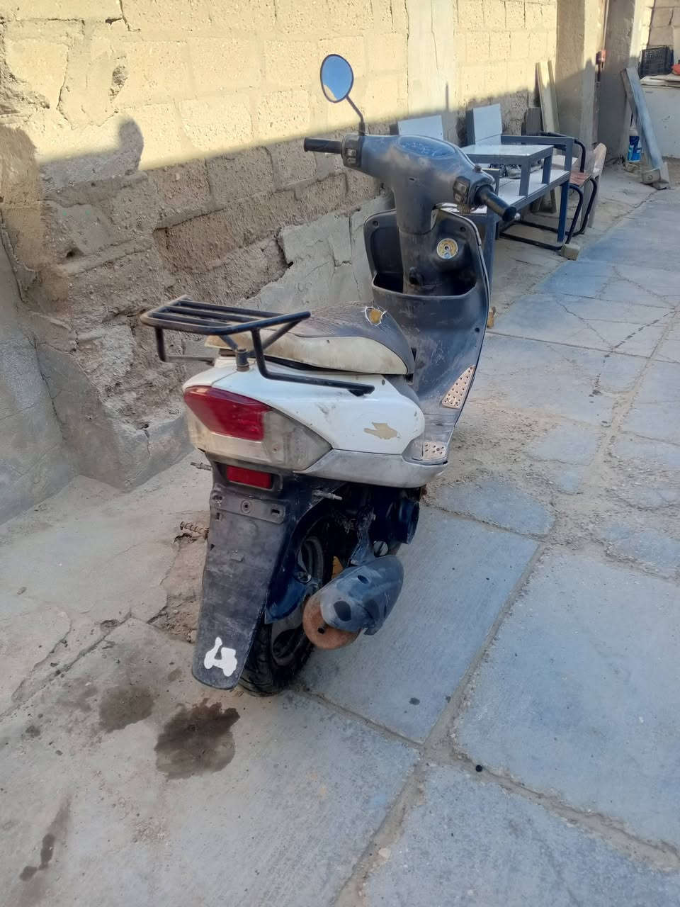 السلام عليكم ماكس منغولي دراجه مامفتوحه نضافه فول ملاح فول شوفت عينك كلشي شغال بيهه السعر خاص مو شراي اطلع كبل مكان ديوانيه ***********
