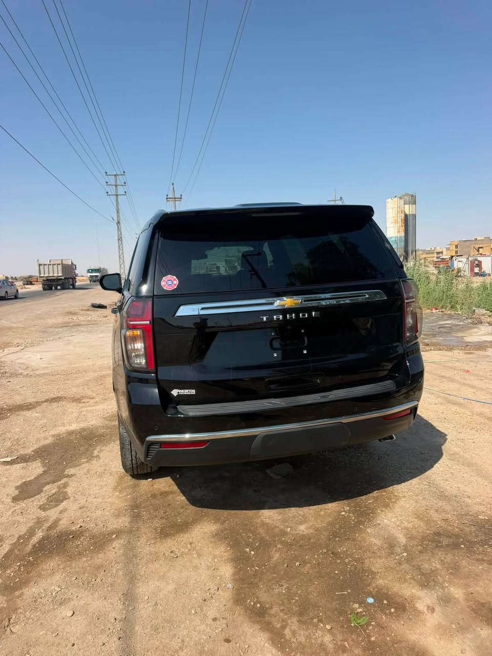 مواصفات شفروليه تاهو LS 2024 

* المحرك: V8 سعة 5.3 لتر
* القوة: 355 حصان
* العزم: 519 نيوتن.متر
* القير: أوتوماتيك 10 سرعات
* الدفع: خلفي أو 4×4 حسب النسخة
* الركاب: حتى 8 أشخاص
* الجنوط: 18 إنچ
* تشغيل: زر تشغيل + دخول بدون مفتاح
* كاميرا خلفية وحساسات/ كتاب شهداء بسمي 
حادث امريكه
***********
