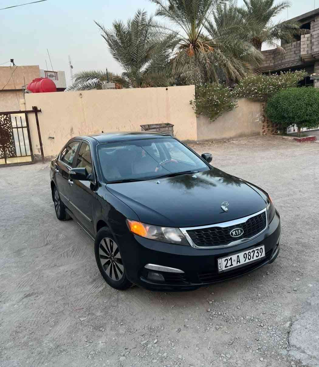 سلام عليكم كيا اوبتيما 2010 خليجي مكفولة من الحادث
بيها قطعتين صبغ بدون دواخل سونار مع الصور 
رقم سليمانيه نكليزي بسمي سنويه الغايه 28 تحويل مباشر 
سياره جاهزه من كلشي السعرر $ (80) بيها مجال قليل 
مكينه 2000 دوش مكينه كير مكفولات شرط ماا مفتوحات 
لا صرف لا بخار صدر امامي خلفي جديد تبريد ثلج تخم تاير 
سياره جاهزه ميكانيك كله جديد منضومت زنون ثلجي 
مكاني ديالى بعقوبة رقم هاتف ***********

