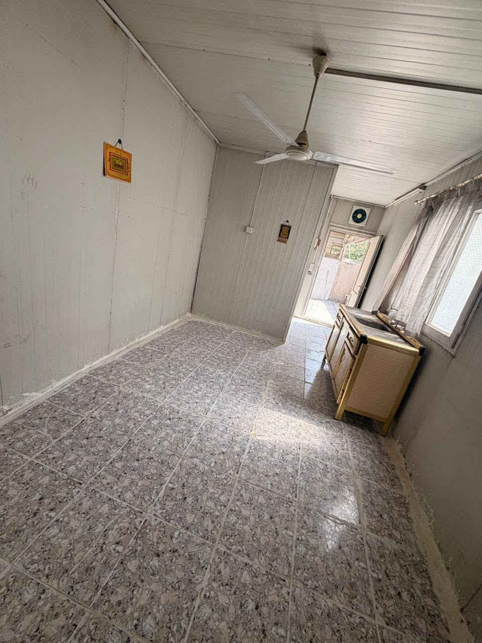 🏠 مشتمل للإيجار – طابق أرضي
📍 السيدية
🛏️ غرفة نوم: 1
🛋️ صالة
🚿 خدمات
💰 السعر: 400 ألف

📞 للتواصل: ***********

أرض القمة للتطوير العقاري
