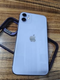 آيفون 11 • ١٢٨ غ.ب. • بطارية أصلية